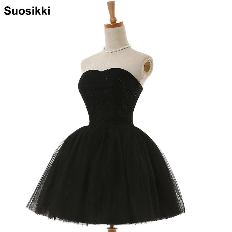 Suosikki Black A Line Cocktail Dresses New Arrival Hot Sexy Flowing Knee Length Lace Cocktail Party Dress 2018